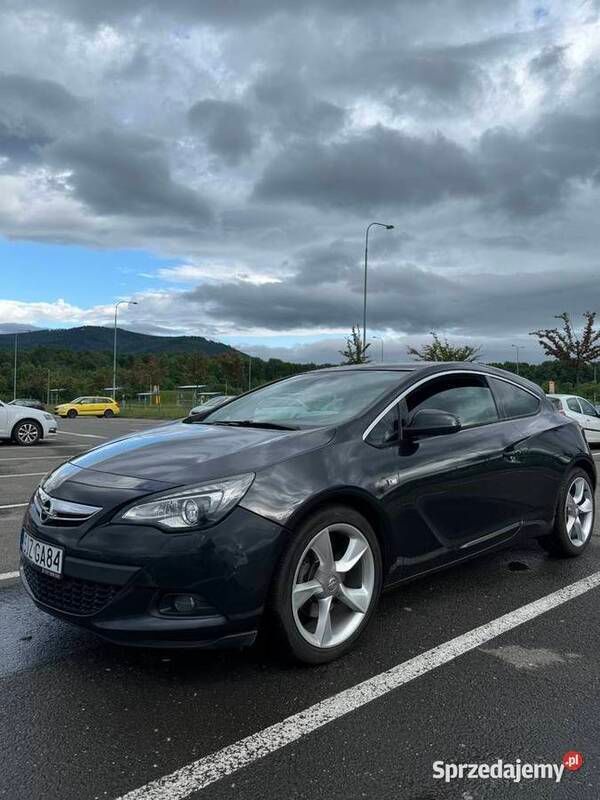 Używany 2013 Opel Astra GTC | 13 000 zł - Obraz 1/4