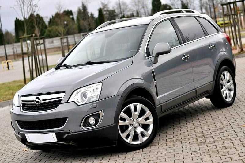 Inny (metalik, perła) Używany 2012 Opel Antara SUV | 25 900 zł (Dobra cena) - Obraz 1/4