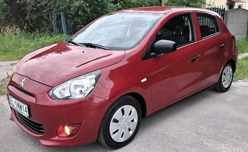 Czerwony Używany 2015 Mitsubishi Space Star Active Hatchback | 17 900 zł (Uczciwa cena) - Obraz 1/4