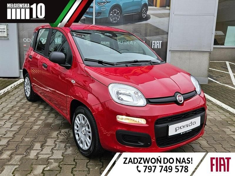Czerwony Nowe 2025 Fiat Panda Sedan/Limuzyna | 61 800 zł - Obraz 1/4