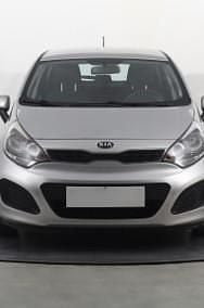 Używany Kia Rio 109 KM (80 kW) 2014 Srebrny Hatchback