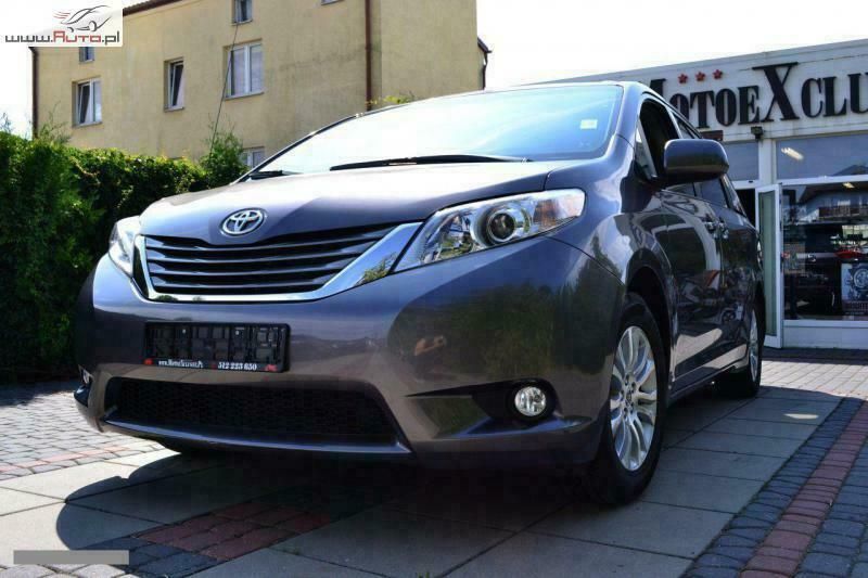 Używany Toyota Sienna 266 KM (195 kW) 2011 Szary Minivan