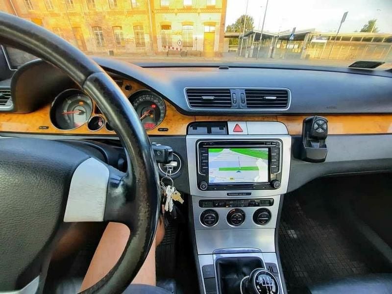 Używany VW Passat 2006 Czarny Sedan/Limuzyna