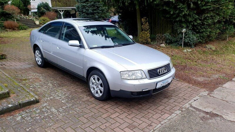 Srebrny Używany 2004 Audi A6 Sedan/Limuzyna | 9770 zł (Dobra cena) - Obraz 1/4