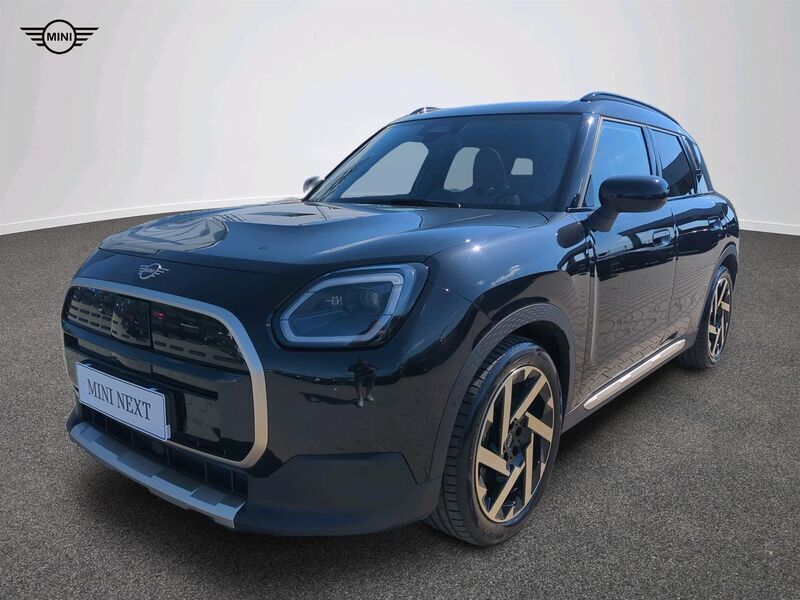 Midnight black ii metalizowany Używany 2024 Mini Countryman SUV | 175 900 zł - Obraz 1/4
