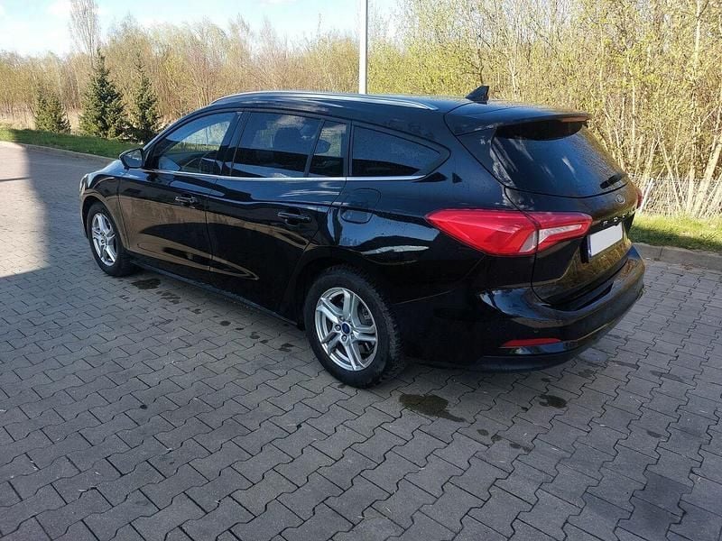 Używany Ford Focus 125 KM (91 kW) 2021 Czarny Kombi