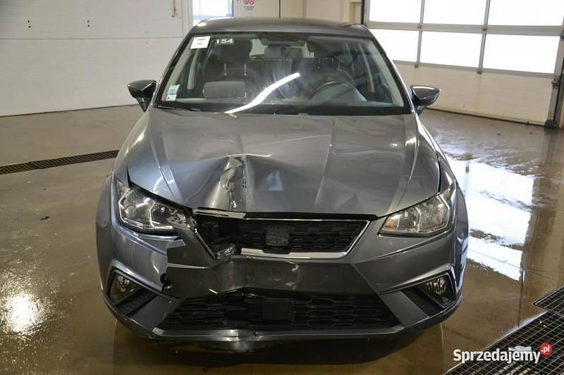 Szary Używany 2018 Seat Ibiza Hatchback | 16 200 zł - Obraz 1/4