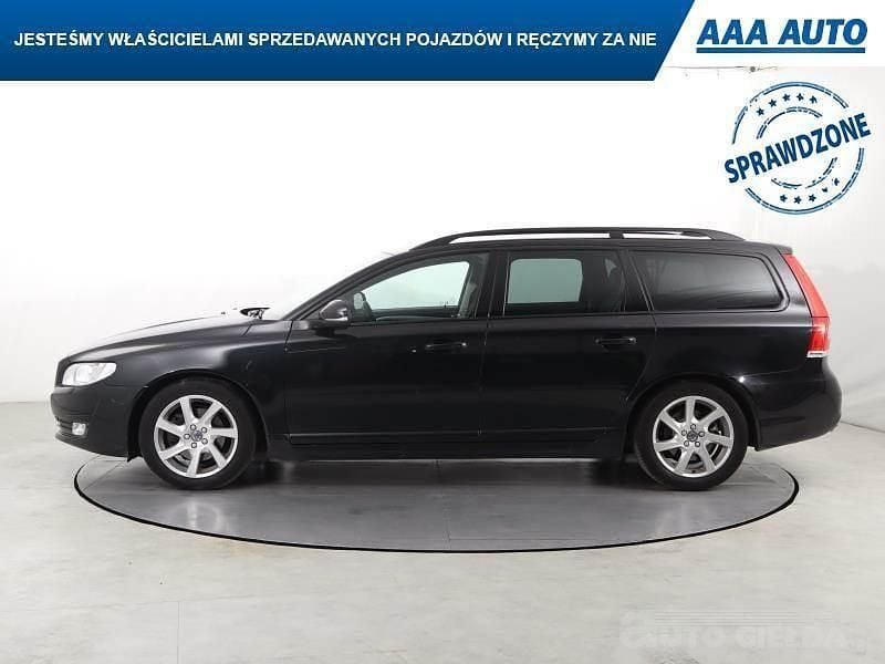 Używany Volvo V70 2015 Czarny Kombi
