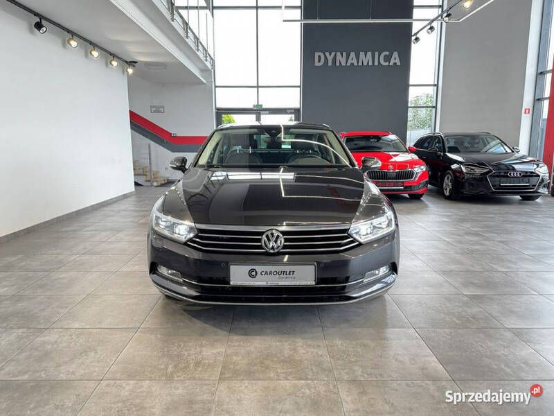 Grafitowy Używany 2017 VW Passat Highline Sedan/Limuzyna | 74 900 zł (Uczciwa cena) - Obraz 1/3