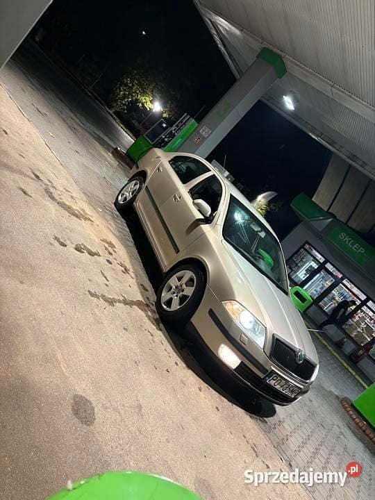 Złoty Używany 2005 Skoda Octavia Sedan/Limuzyna | 8500 zł (Uczciwa cena) - Obraz 1/4