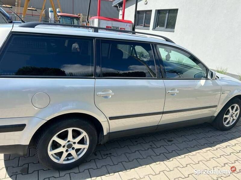 Używany VW Passat 2000 Srebrny Kombi