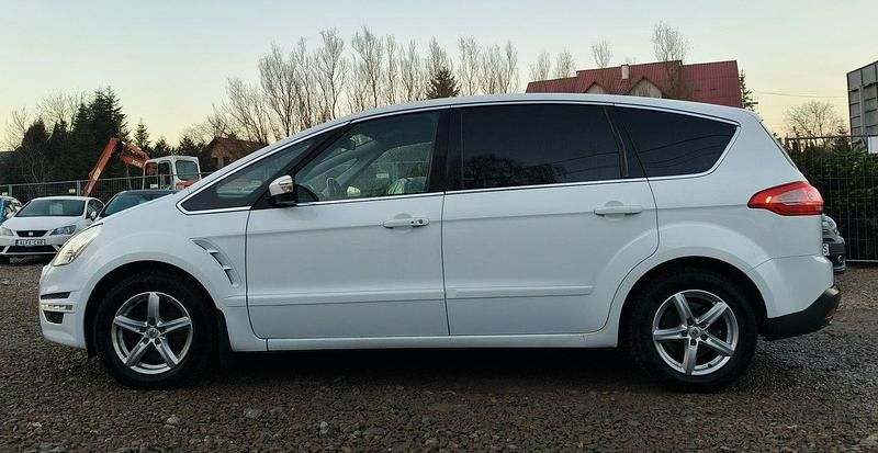 Używany Ford S-MAX S 140 KM (102 kW) 2013 Biały Minivan