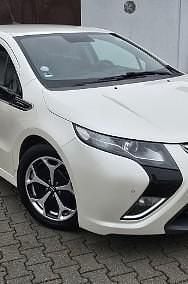 Używany Opel Ampera 140 KM (102 kW) 2013 Biały Hatchback