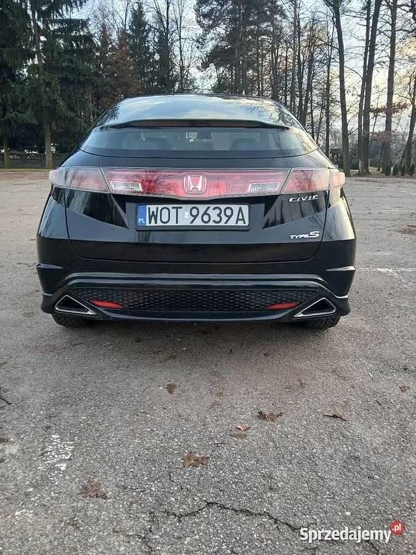 Czarny Używany 2007 Honda Civic Type S | 12 900 zł (Uczciwa cena) - Obraz 1/4