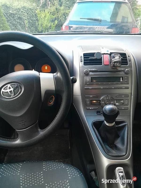 Używany 2009 Toyota Auris | 15 500 zł - Obraz 1/2
