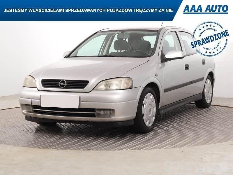 Używany Opel Astra 2002 Srebrny