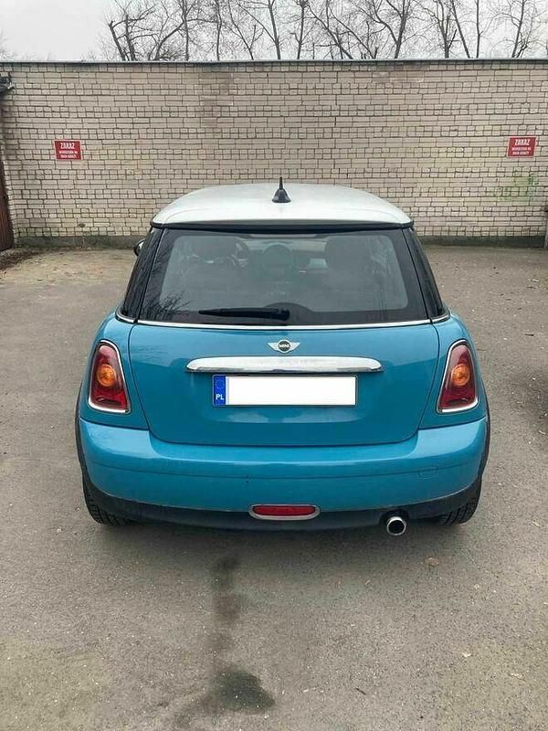 Używany Mini ONE 95 KM (69 kW) 2007 Niebieski Hatchback