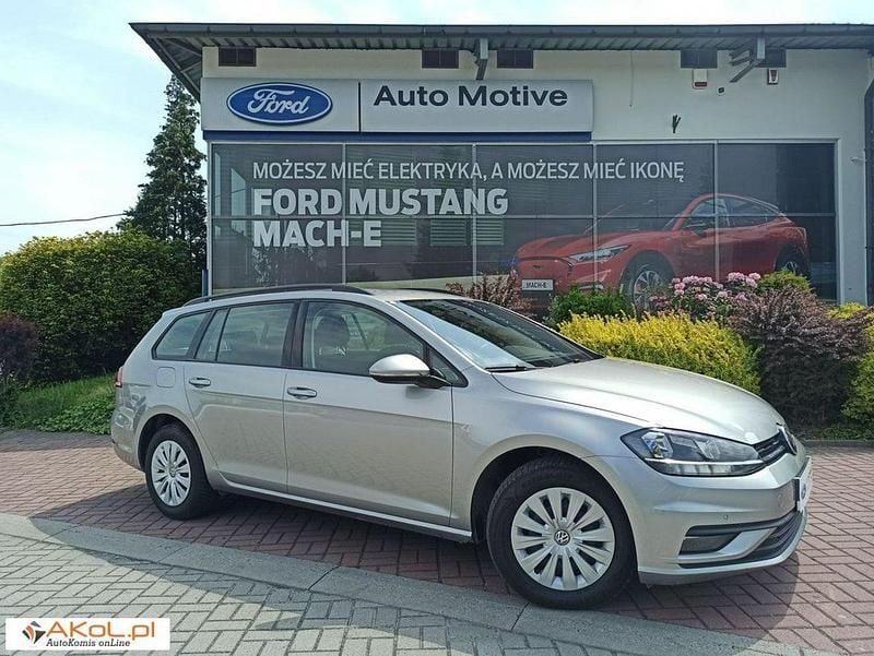 Srebrny (metalik) Używany 2018 VW Golf VII Sedan/Limuzyna | 48 699 zł (Uczciwa cena) - Obraz 1/1