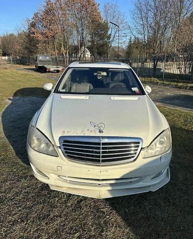 Biały Używany 2007 Mercedes S550 Sedan/Limuzyna | 26 500 zł - Obraz 1/4