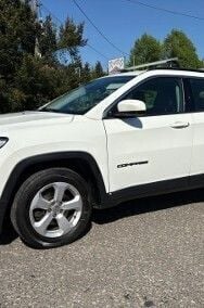 Używany Jeep Compass 140 KM (102 kW) 2017 Biały SUV