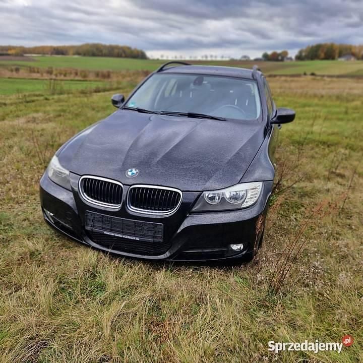 Używany 2010 BMW 320 Kombi | 6999 zł - Obraz 1/4