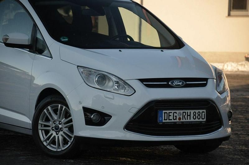 Używany Ford C-MAX 116 KM (85 kW) 2013 Biały (metalik, perła) Minivan