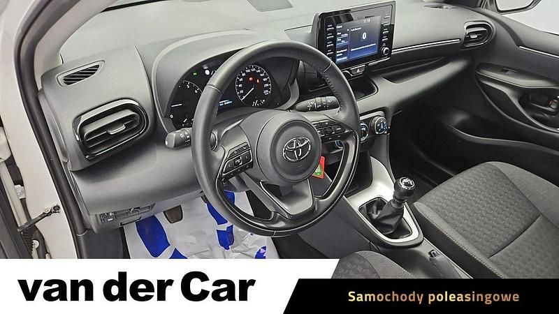Biały Używany 2022 Toyota Yaris Comfort Hatchback | 65 900 zł (Uczciwa cena) - Obraz 1/4