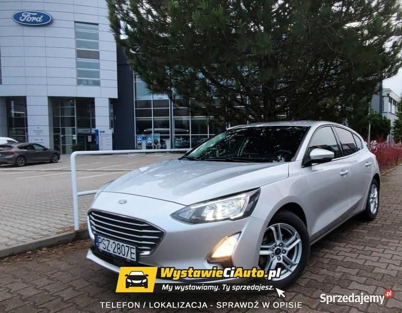 Srebrny (metalik) Używany 2021 Ford Focus Hatchback | 54 900 zł (Uczciwa cena) - Obraz 1/4