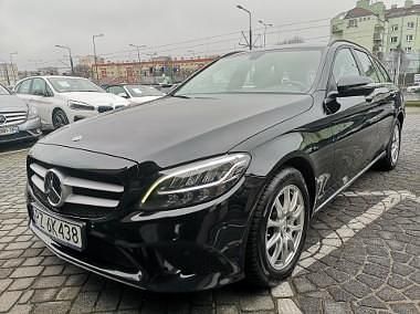 Używany 2018 Mercedes A200 Kombi | 74 900 zł - Obraz 1/4