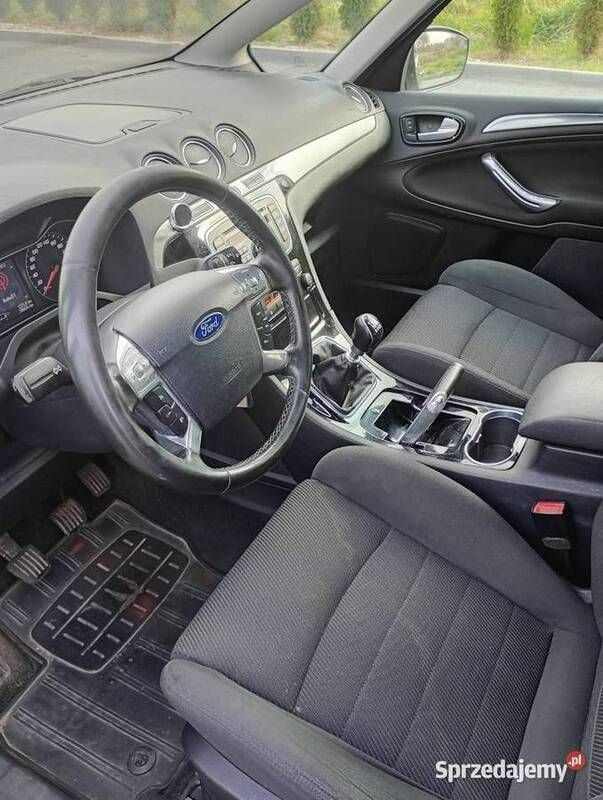 Używany Ford S-MAX S 200 KM (147 kW) 2011 Minivan