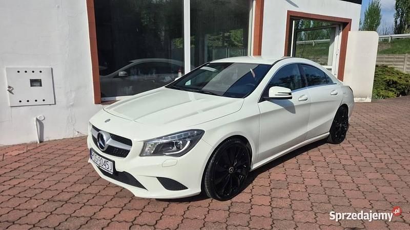 Biały Używany 2014 Mercedes CLA200 Sedan/Limuzyna | 63 499 zł (Dobra cena) - Obraz 1/4