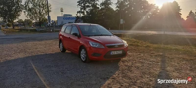 Czerwony Używany 2009 Ford Focus Kombi | 8500 zł (Uczciwa cena) - Obraz 1/4