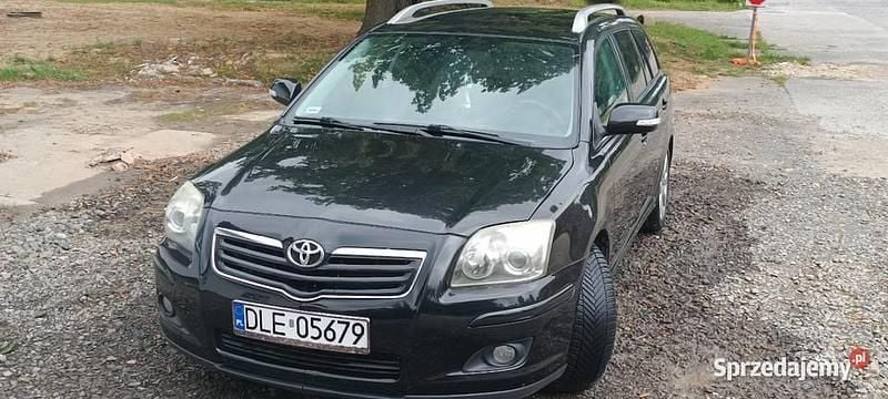 Czarny Używany 2007 Toyota Avensis T2 Kombi | 9400 zł (Dobra cena) - Obraz 1/4