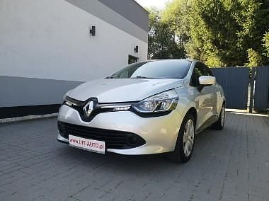 Używany Renault Clio IV 74 KM (54 kW) 2014 Srebrny Hatchback