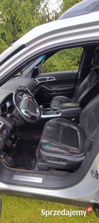 Srebrny Używany 2011 Ford Explorer Limited SUV | 50 000 zł - Obraz 1/4