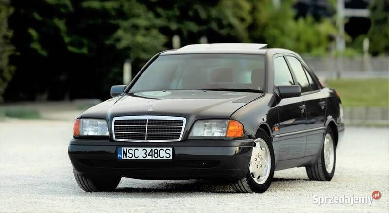 Czarny Używany 1993 Mercedes C220 Sedan/Limuzyna | 39 900 zł - Obraz 1/4