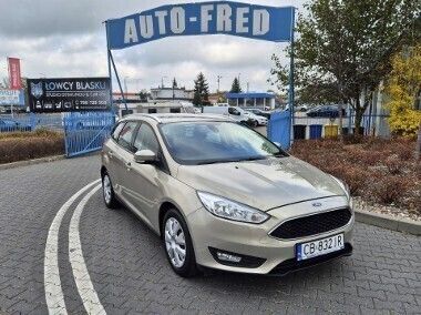 Złoty Używany 2016 Ford Focus Kombi | 27 900 zł (Uczciwa cena) - Obraz 1/4