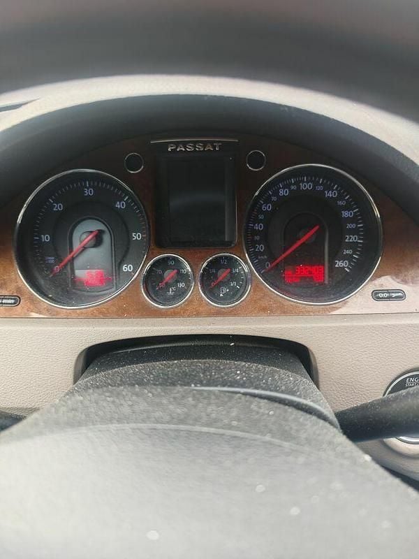 Używany VW Passat 2007 Czarny Kombi