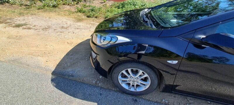 Czarny Używany 2014 Hyundai i30 Sedan/Limuzyna | 34 000 zł (Uczciwa cena) - Obraz 1/4