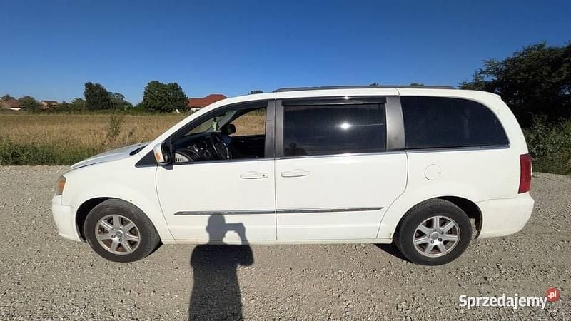 Używany 2013 Chrysler Town & Country | 26 700 zł (Super Cena) - Obraz 1/4