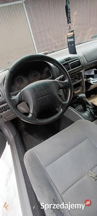Używany Subaru Forester 2002 Srebrny SUV