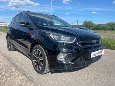 Czarny Używany 2018 Ford Kuga ST-Line SUV | 74 900 zł (Uczciwa cena) - Obraz 1/4