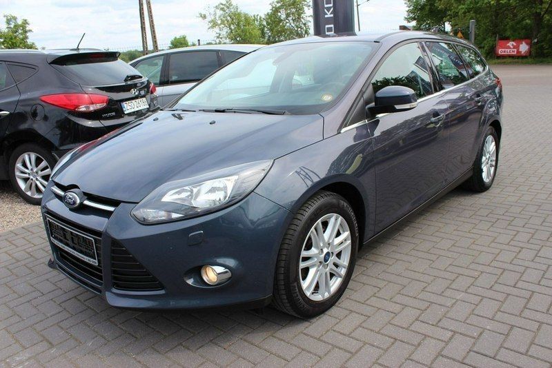 Szary Używany 2012 Ford Focus Sedan/Limuzyna | 31 200 zł (Uczciwa cena) - Obraz 1/4