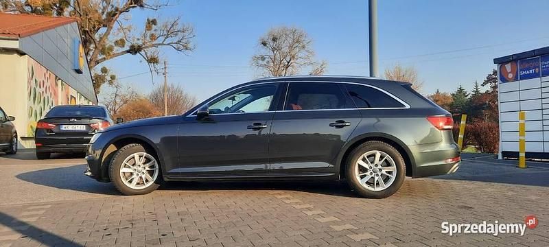 Używany 2019 Audi A4 Kombi | 110 000 zł - Obraz 1/4
