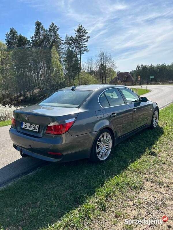 Używany BMW 520 2004 Srebrny Sedan/Limuzyna