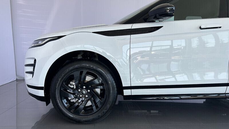 Używany Land Rover Range Rover evoque R-Dynamic 2023 Fuji white SUV