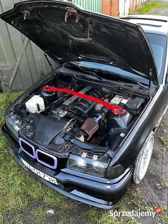 Używany 1997 BMW 323 Sedan/Limuzyna | 9999 zł - Obraz 1/4