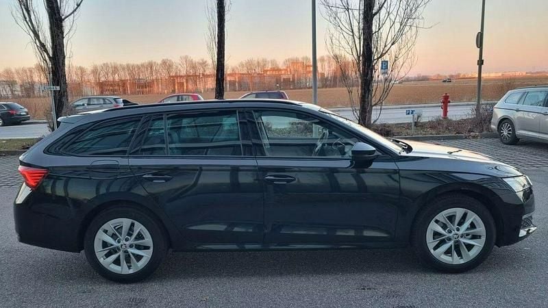 Nowe Skoda Octavia Selection 2025 Czarny Kombi