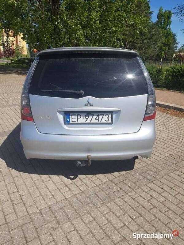 Używany Mitsubishi Grandis 2006 Szary Minivan