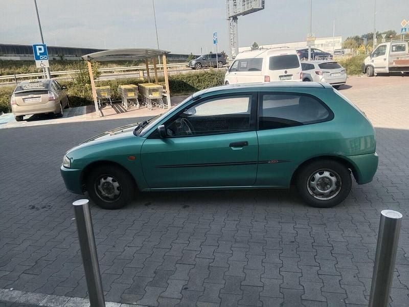 Zielony Używany 2000 Mitsubishi Colt Hatchback | 1500 zł - Obraz 1/4